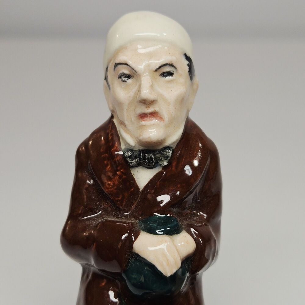 Vtg Scrooge Royal Doulton ManFigurine Charles Dickens A Christmas Carol 3D Decor - Picture 3 of 12